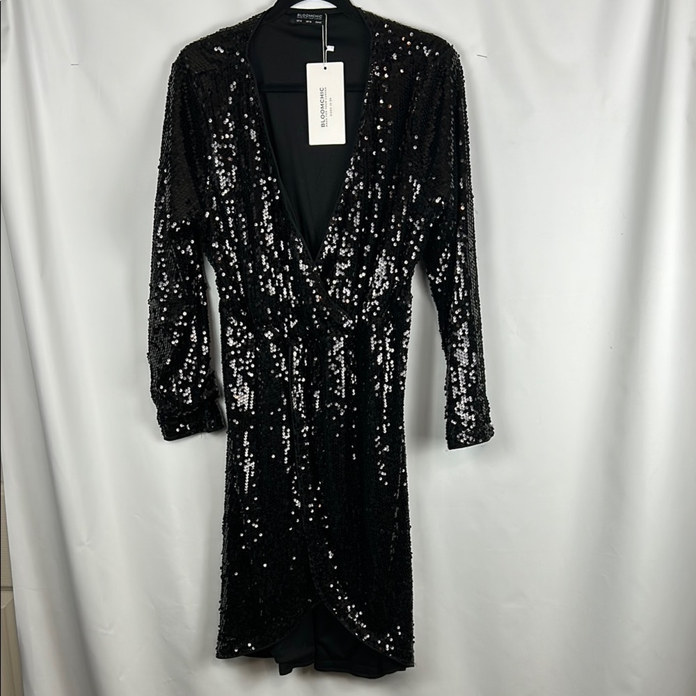 BloomChic High Low Black Low Cut Long Sleeve Mini Sequin Dress Size: 12